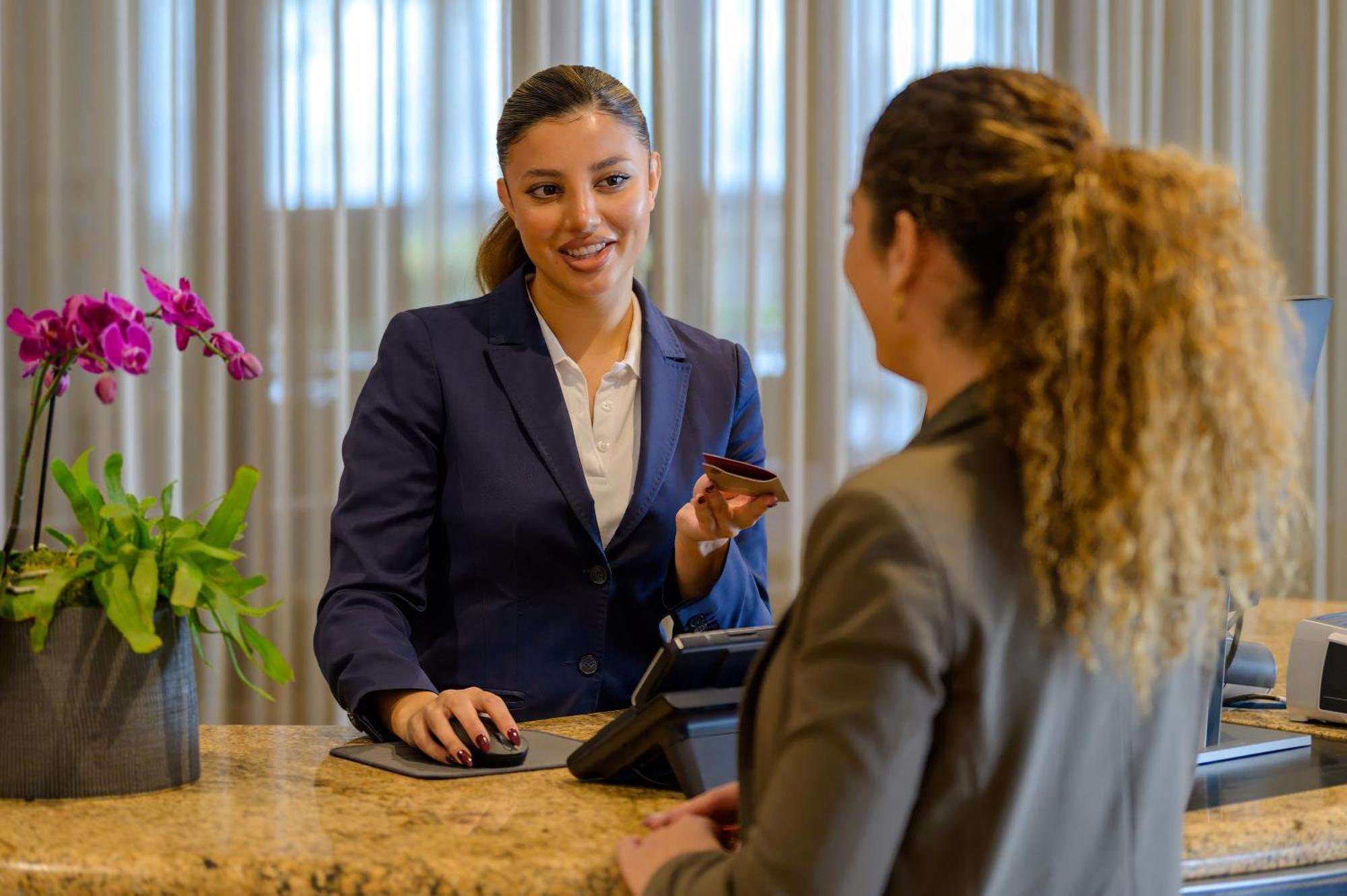 Moevenpick Hotel Lausanne Ngoại thất bức ảnh
