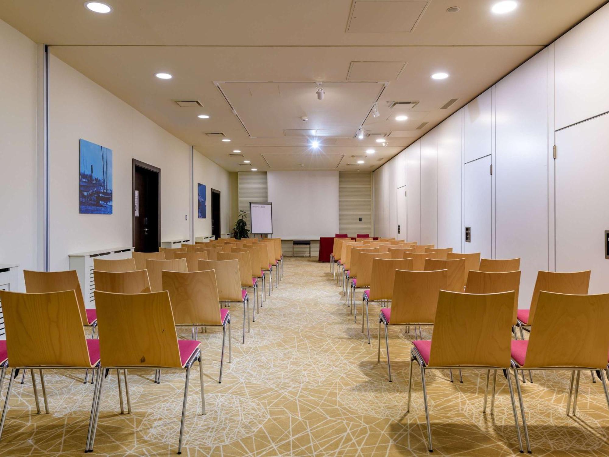 Moevenpick Hotel Lausanne Ngoại thất bức ảnh
