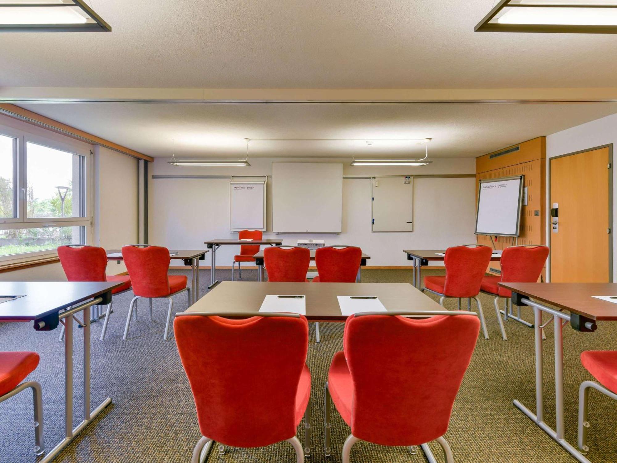 Moevenpick Hotel Lausanne Ngoại thất bức ảnh