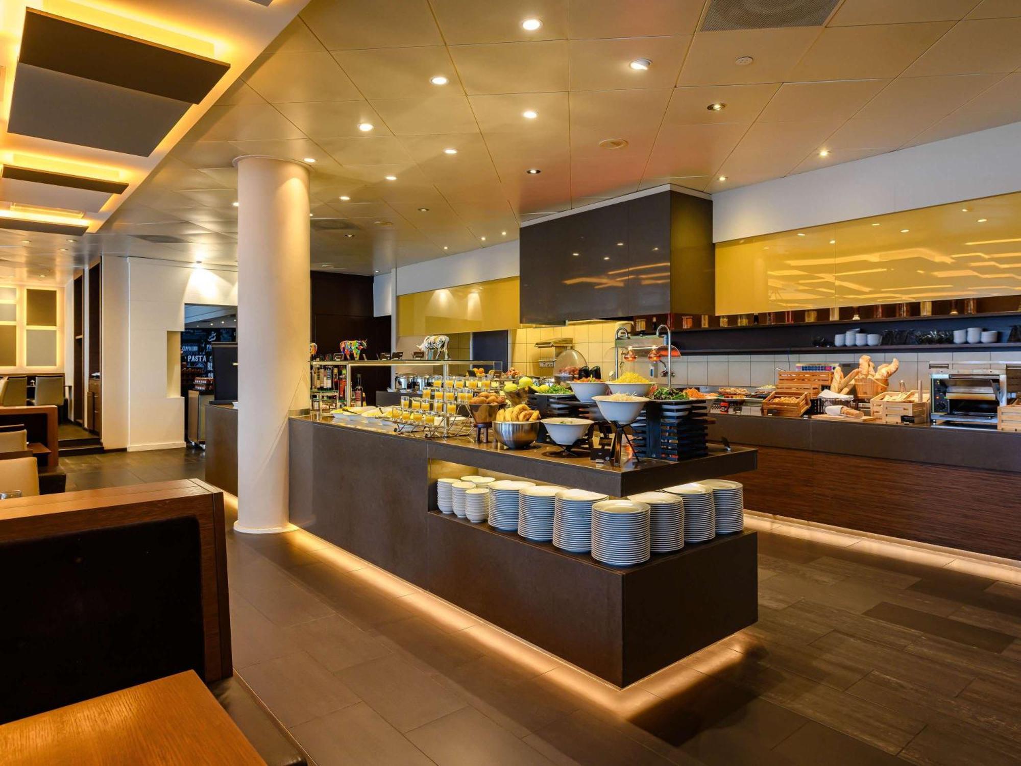 Moevenpick Hotel Lausanne Ngoại thất bức ảnh