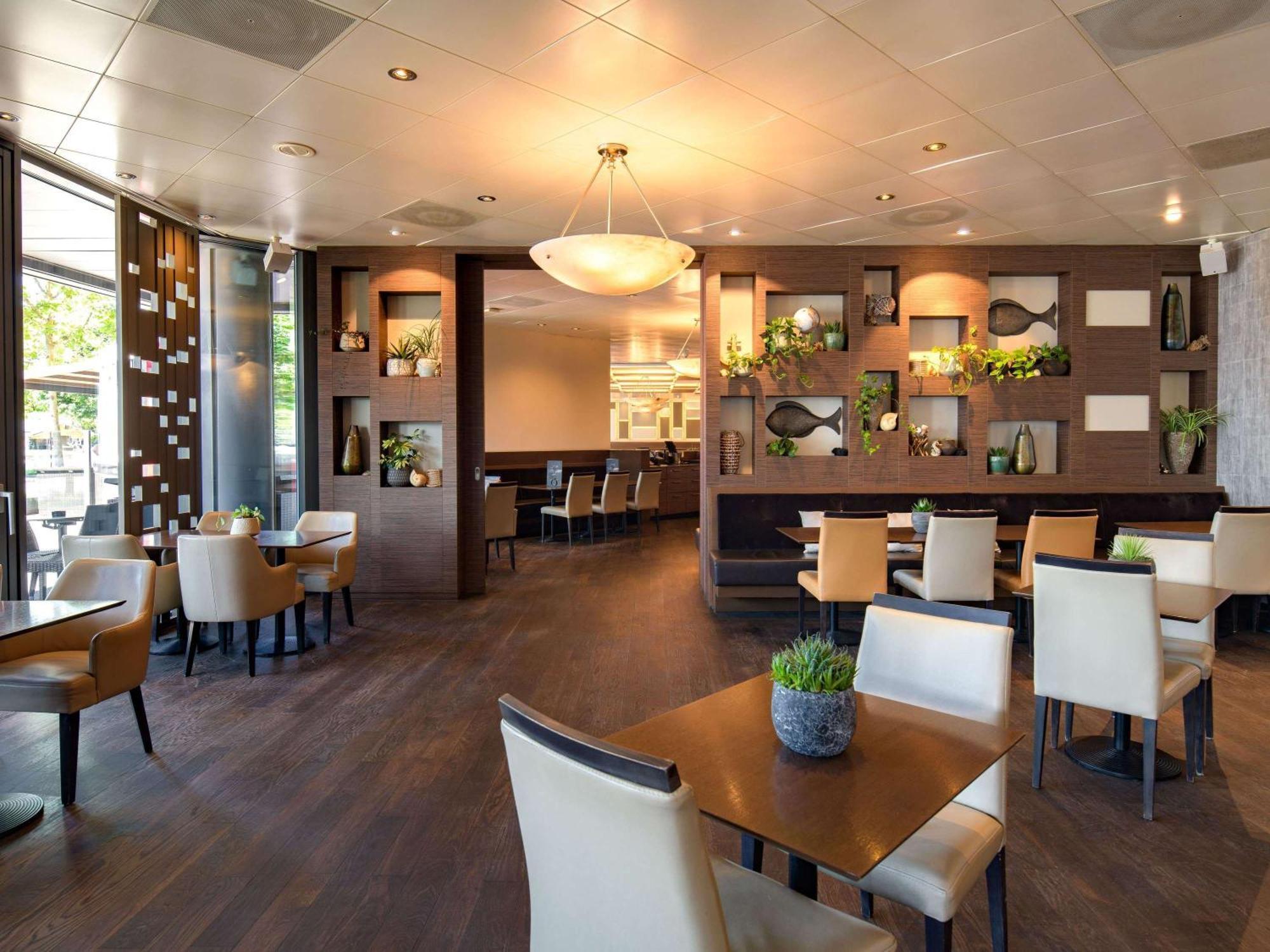 Moevenpick Hotel Lausanne Ngoại thất bức ảnh